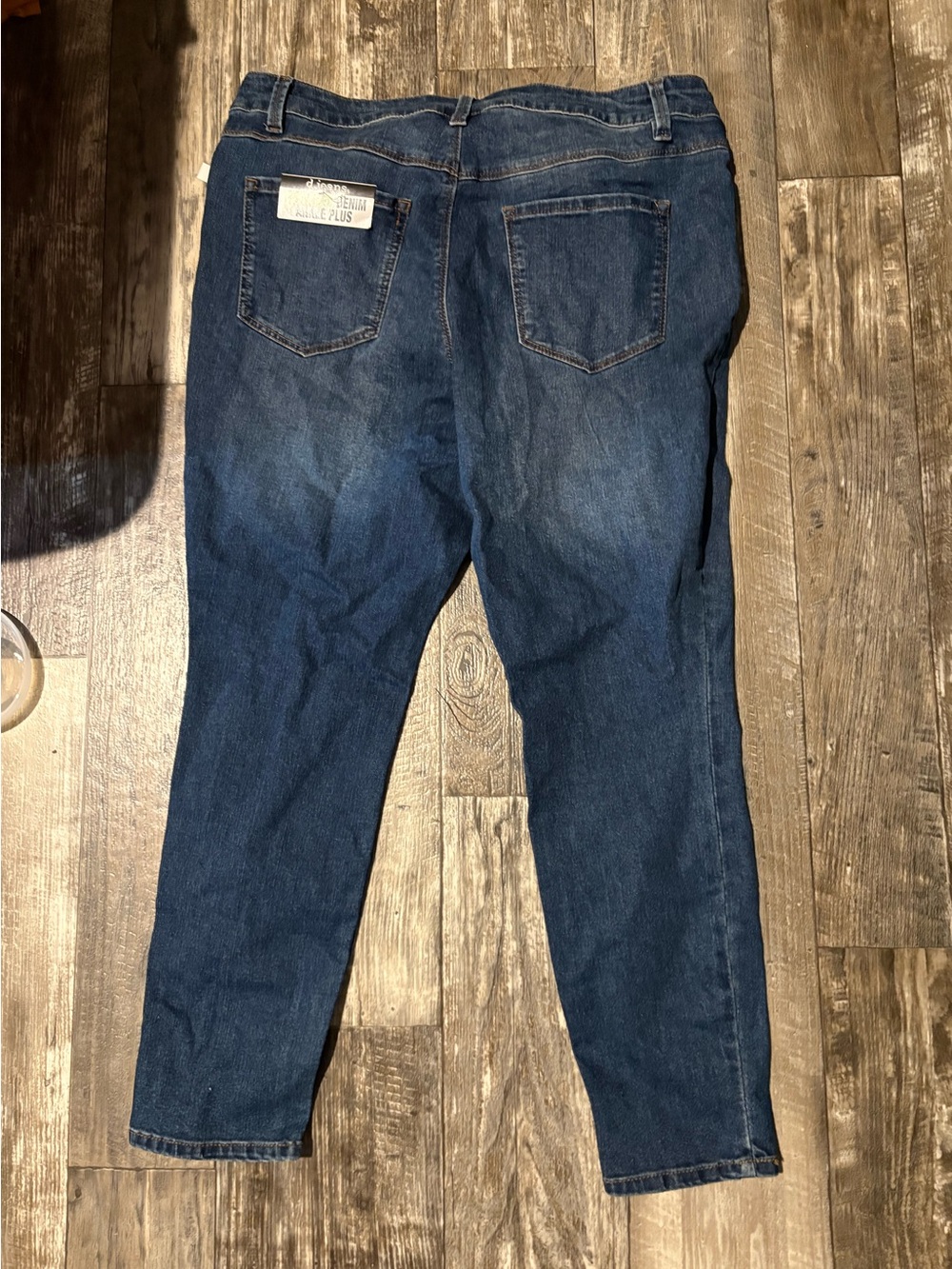 d. jeans Women’s Ankle Dark Blue Denim Jeans Size 16W. NWT!